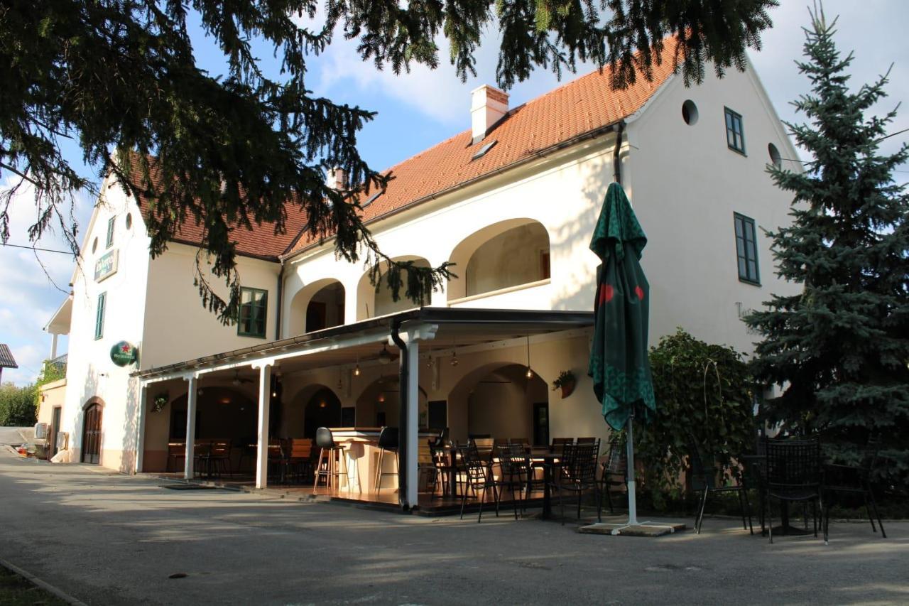 Taverna 1860 Rooms & Apartments Donja Zelina Exteriér fotografie