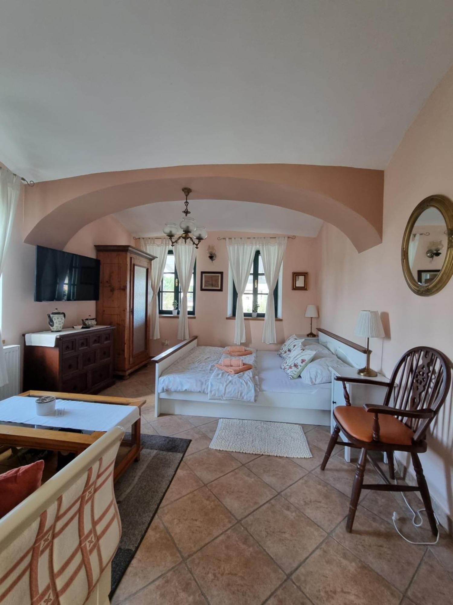 Taverna 1860 Rooms & Apartments Donja Zelina Pokoj fotografie