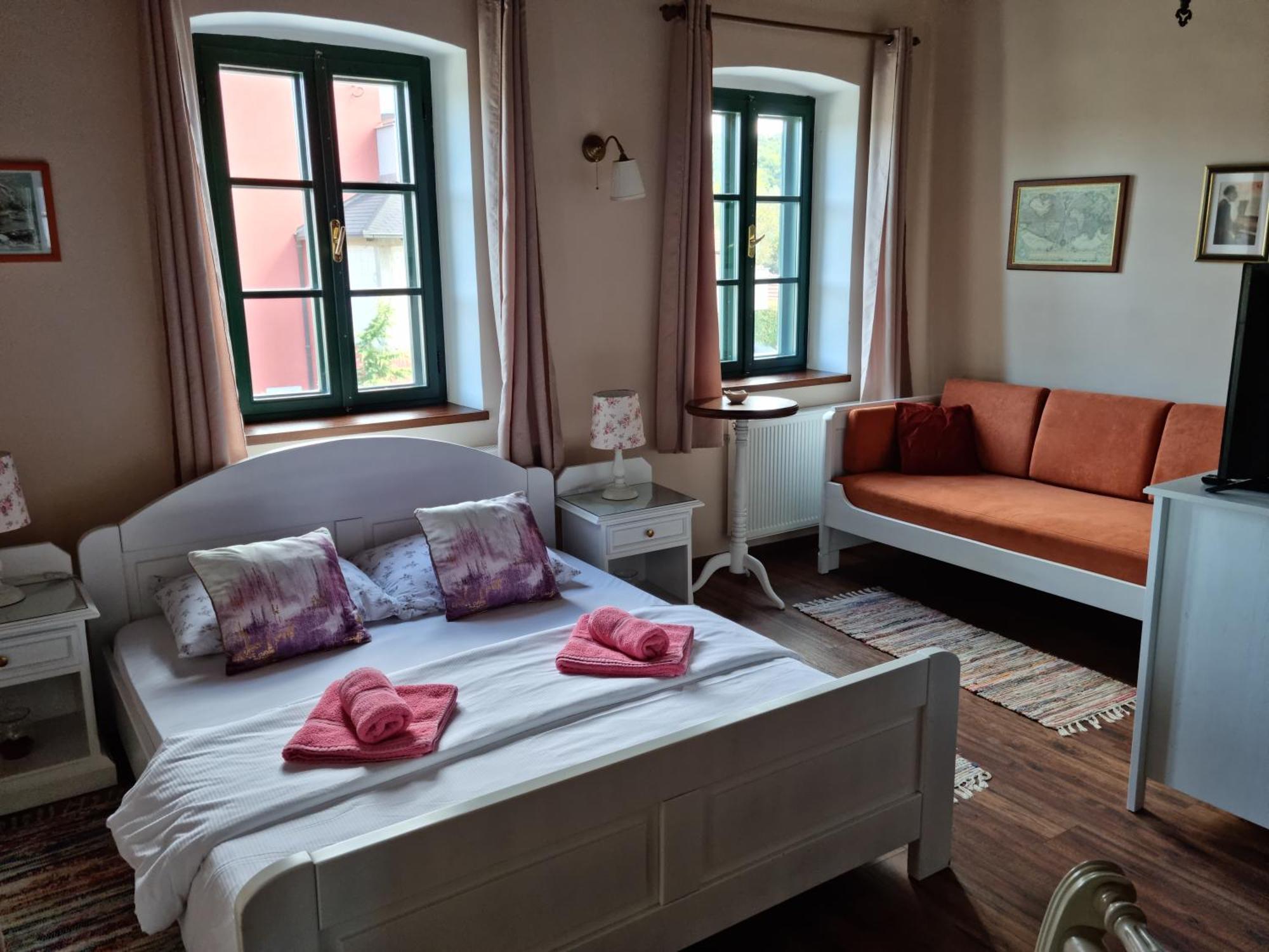 Taverna 1860 Rooms & Apartments Donja Zelina Exteriér fotografie